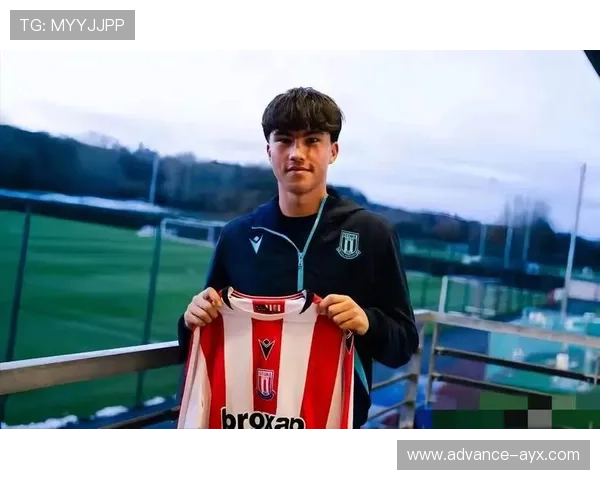 斯托克城俱乐部宣布新赛季阵容调整及教练团队变动计划