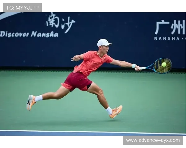 新兴网球新星崛起 打破大满贯纪录引关注各界热议